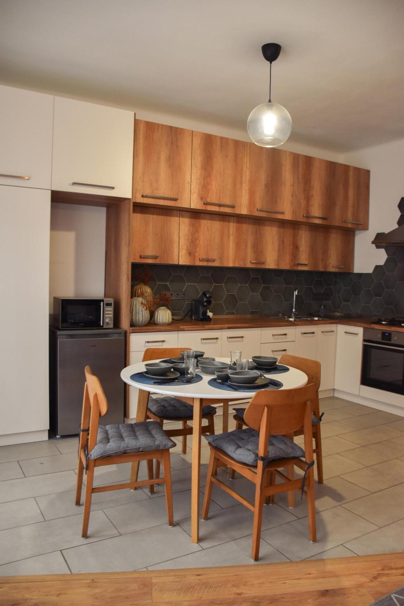 Foter Apartman Kiskunhalas Extérieur photo